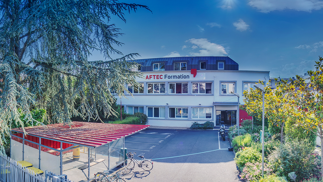 Photo des locaux du CFA Tours. L' AFTEC Formation se situe au coeur de la ville de Tours, quartier Giraudeau.